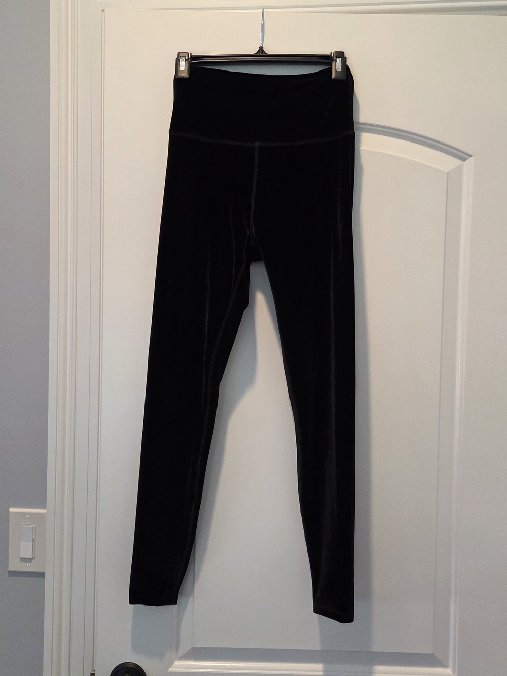 Beyond Yoga Black High-Rise Velvet Leggings